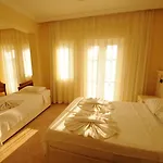 Hotel The Grand Uecel Cedit