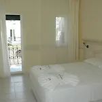 The Grand Uecel 3*