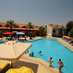 The Grand Uecel 3*