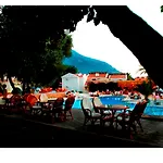 Hotel The Grand Uecel 3*