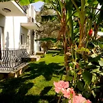 The Grand Uecel 3*