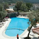 The Grand Uecel 3*