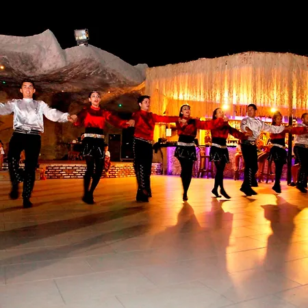 Hotel The Grand Uecel Cedit