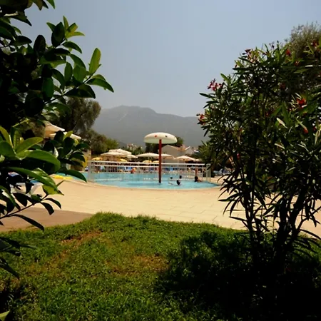 The Grand Uecel Cedit