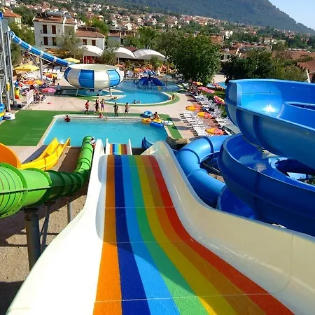 Hotel The Grand Uecel