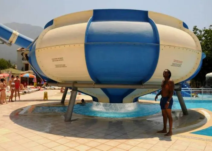 The Grand Uecel Ξενοδοχείο