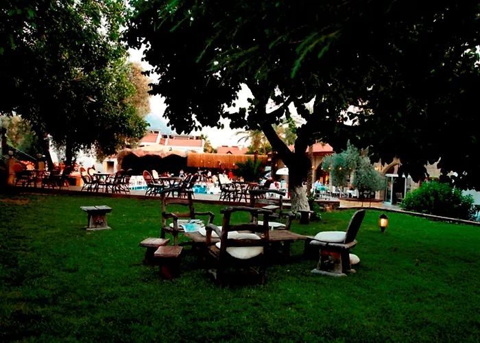 Ξενοδοχείο The Grand Uecel 3*