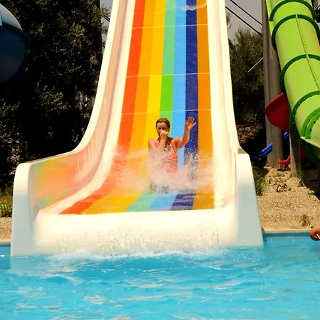 Hotel The Grand Uecel