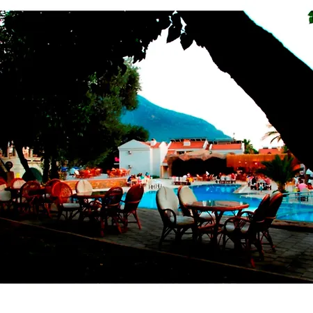 Hotel The Grand Uecel 3*