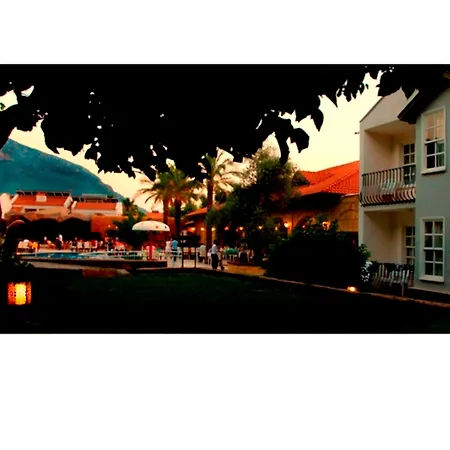 The Grand Uecel 3* Cedit