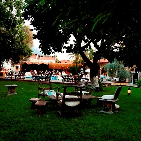 Hotel The Grand Uecel 3*