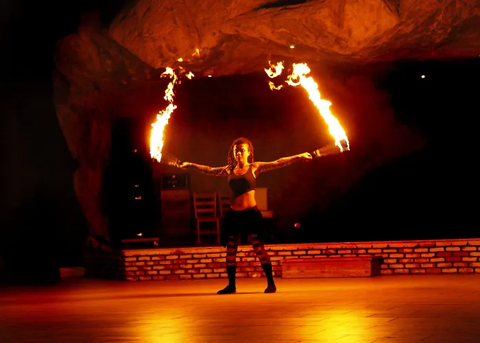 The Grand Uecel 3* Cedit