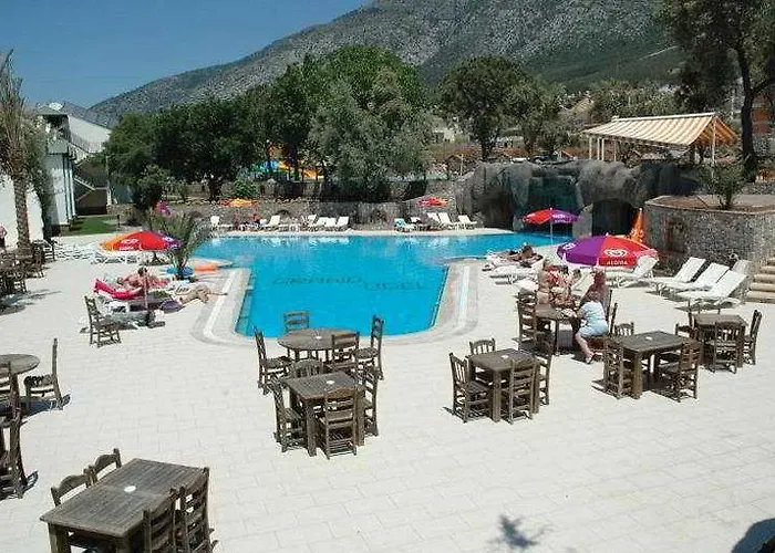 Hotel The Grand Uecel Cedit