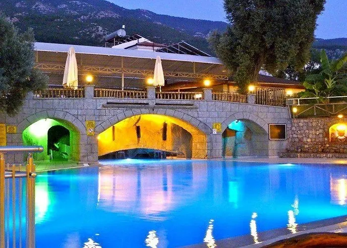 The Grand Uecel Cedit